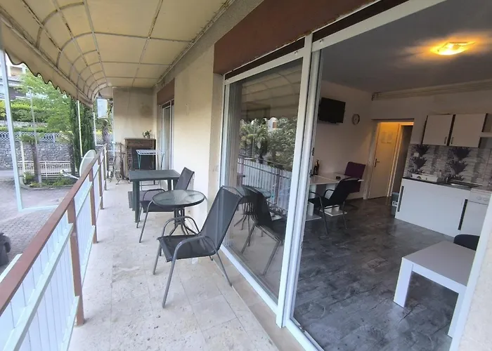 Apartments Lorinda