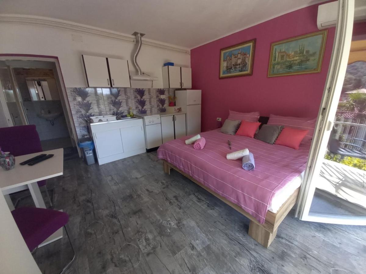 Lorinda Apartment *